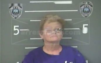 Leah D Mcpeek