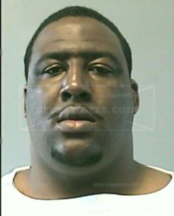 Darnell R Reeves