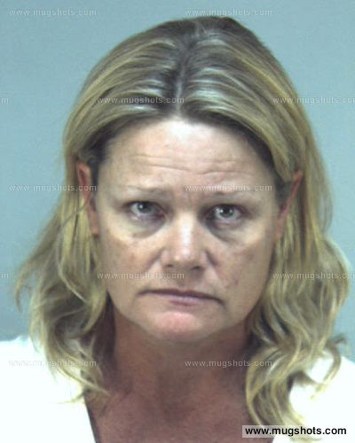 Donna L Crews