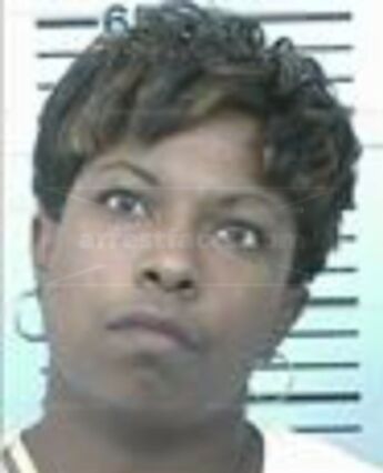 Letitia R Quarles