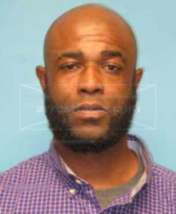 Antownne Leonardo James