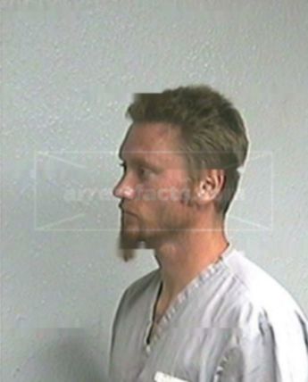 Garrett R Brown