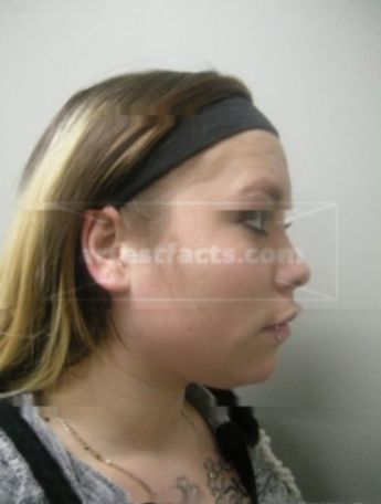 Ashley A Roxbury