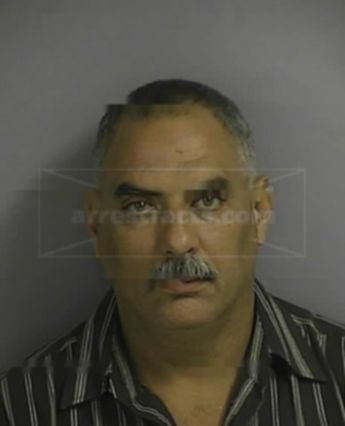 Gustavo V Hernandez